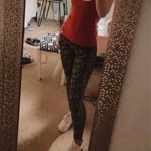 Lululemon leggings size 6